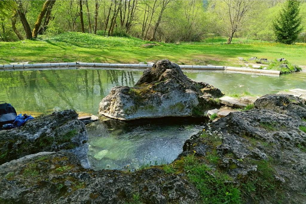 Appartement Domcek Pod Vezami S Virivkou A Grilom, Pri Termalnom Kupalisku à Liptovský Ján Extérieur photo
